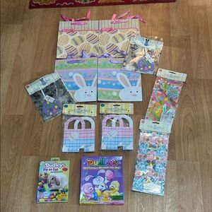 Easter Bunny Gift Bags and Boxes Set Perfect for an Easter Party NWT